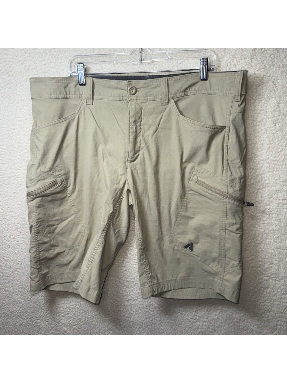 Eddie Bauer Shorts Mens 40 Khaki First Ascent Cargo Nylon Stretch Outdoor Hiking